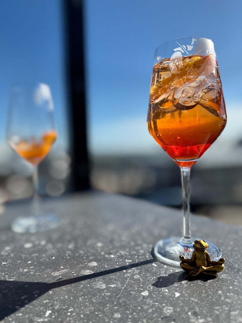 Aperitif mit Blick aufs Meer